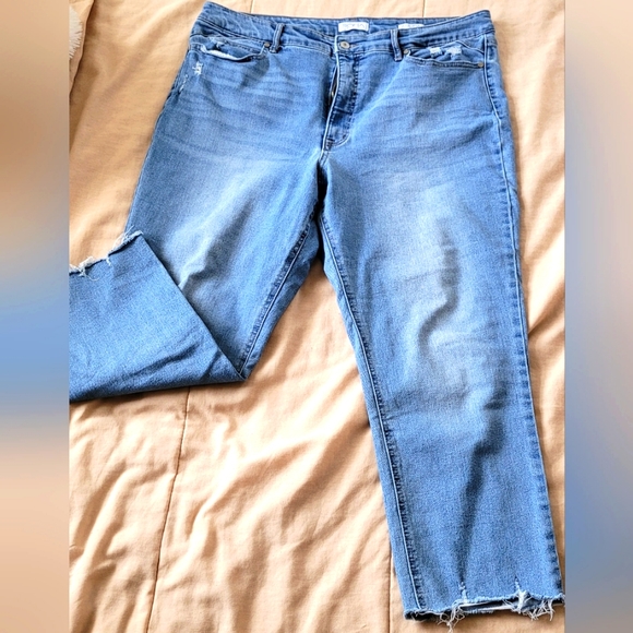 sofia by sofia vergara Denim - Sofia Vergara Adora Curvy Girlfriend High Rise Jeans size 18